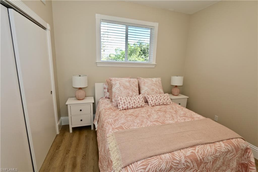 2855 Coach House Way, Naples, FL 34105-20
