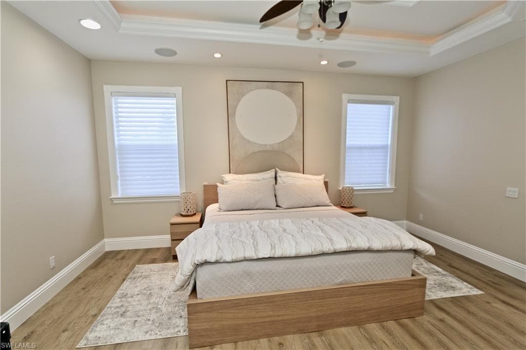 2855 Coach House Way, Naples, FL 34105-25