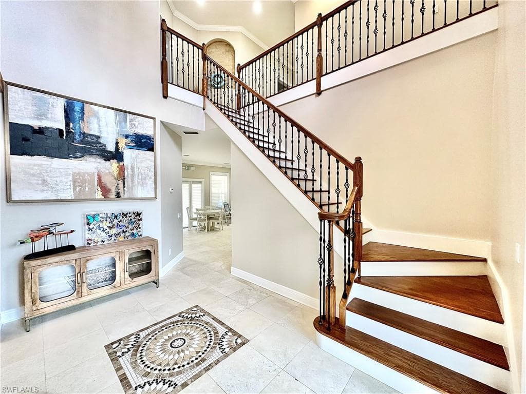 2855 Coach House Way, Naples, FL 34105-4