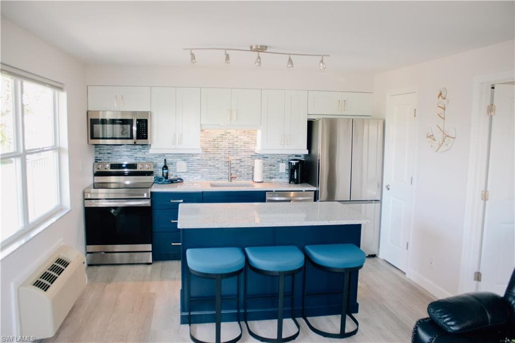 850 Palm St C24, Marco Island, FL 34145-3