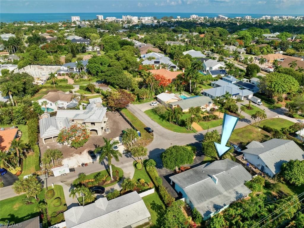 1600 Mandarin Rd, Naples, FL 34102-2