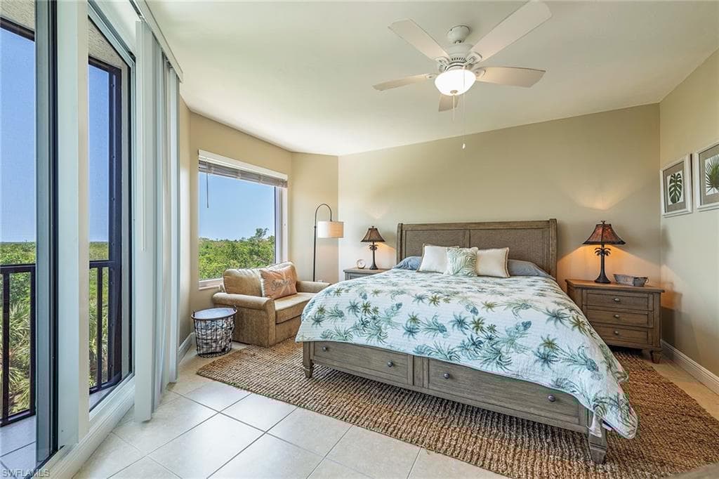 1065 Borghese Ln 304, Naples, FL 34114-9