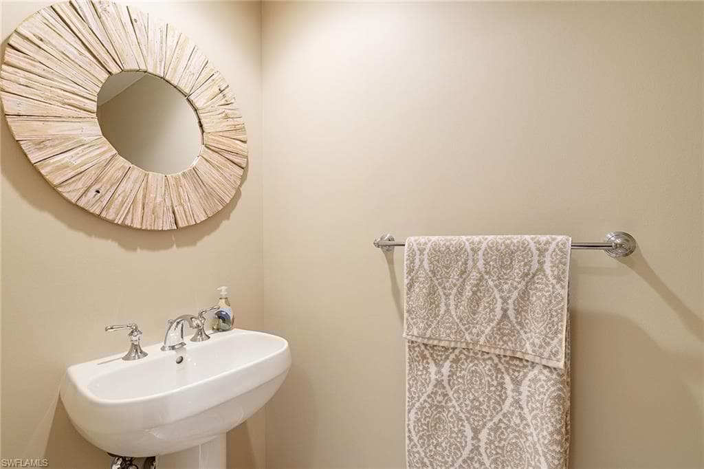 1065 Borghese Ln 304, Naples, FL 34114-12