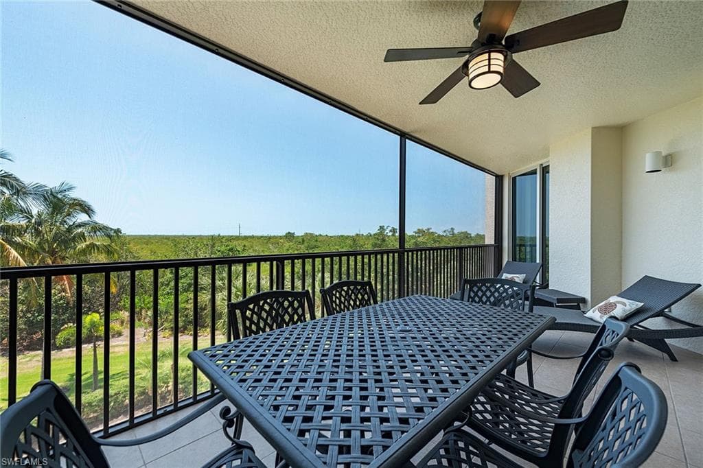 1065 Borghese Ln 304, Naples, FL 34114-15