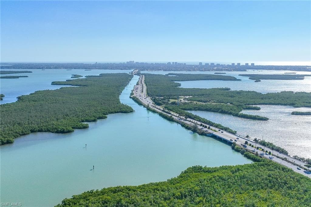 1065 Borghese Ln 304, Naples, FL 34114-23