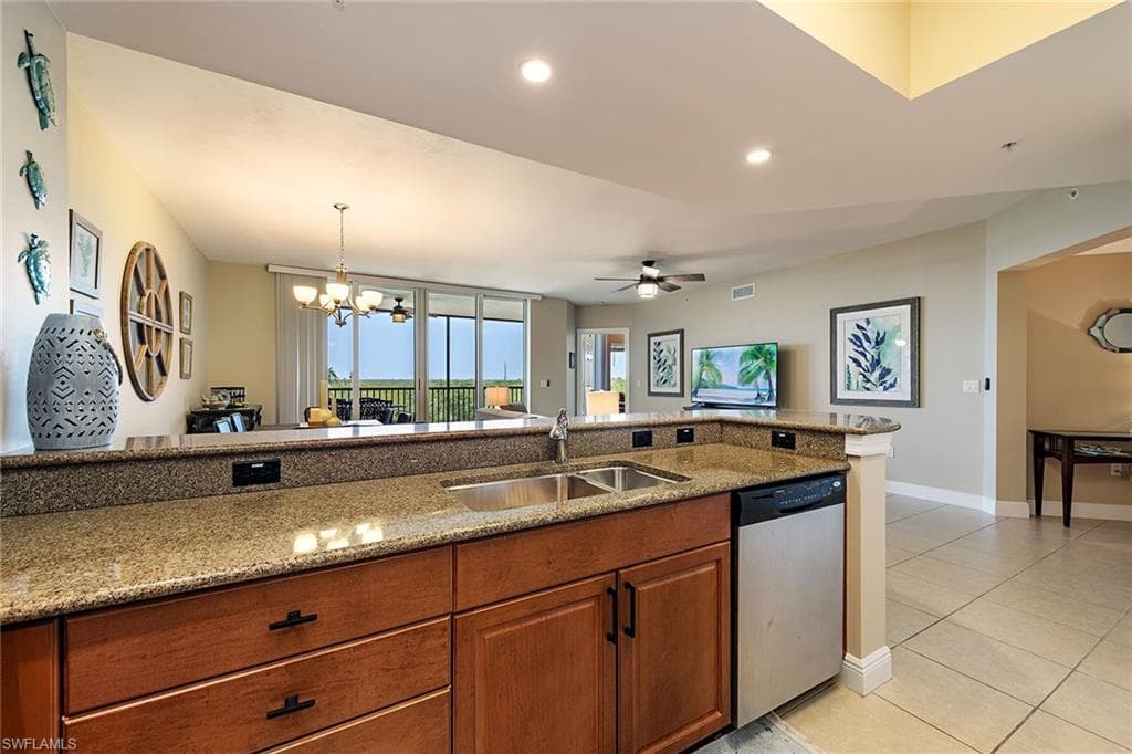 1065 Borghese Ln 304, Naples, FL 34114-8