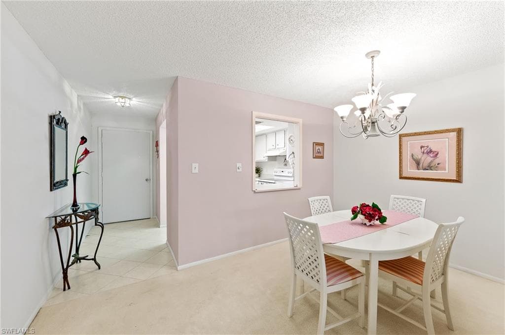 300 Valley Stream Dr D7, Naples, FL 34113-13