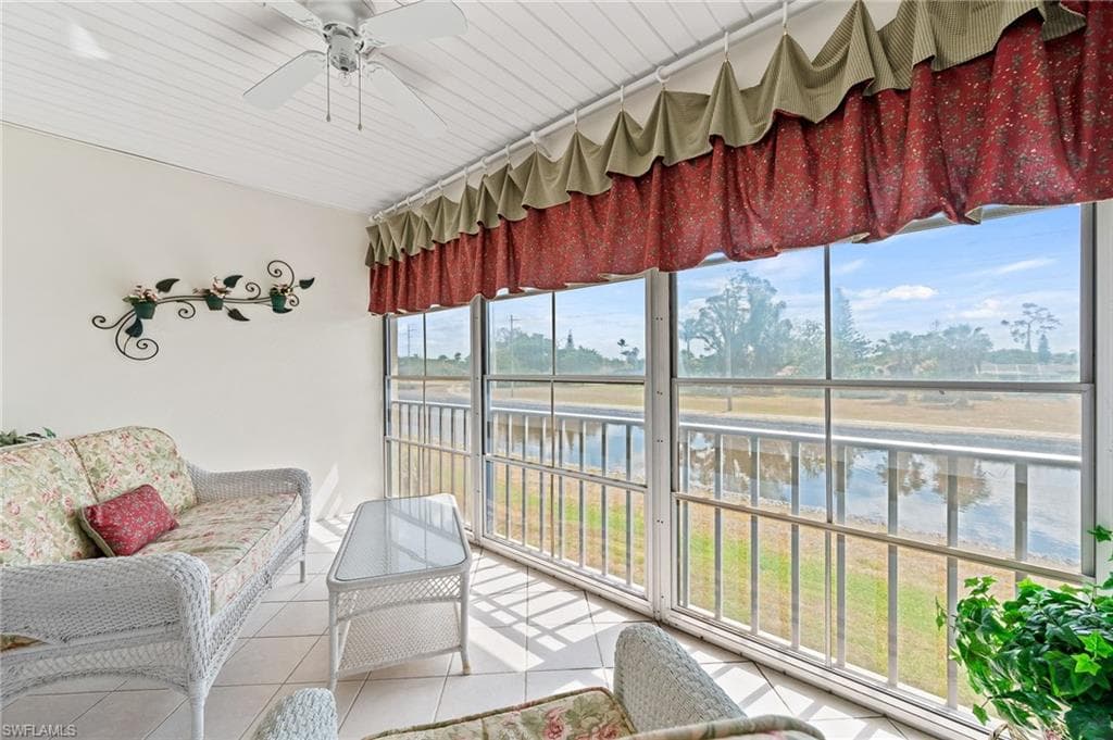 300 Valley Stream Dr D7, Naples, FL 34113-27