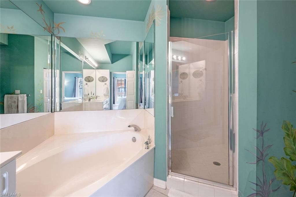 401 Bayfront Pl 3502, Naples, FL 34102-20