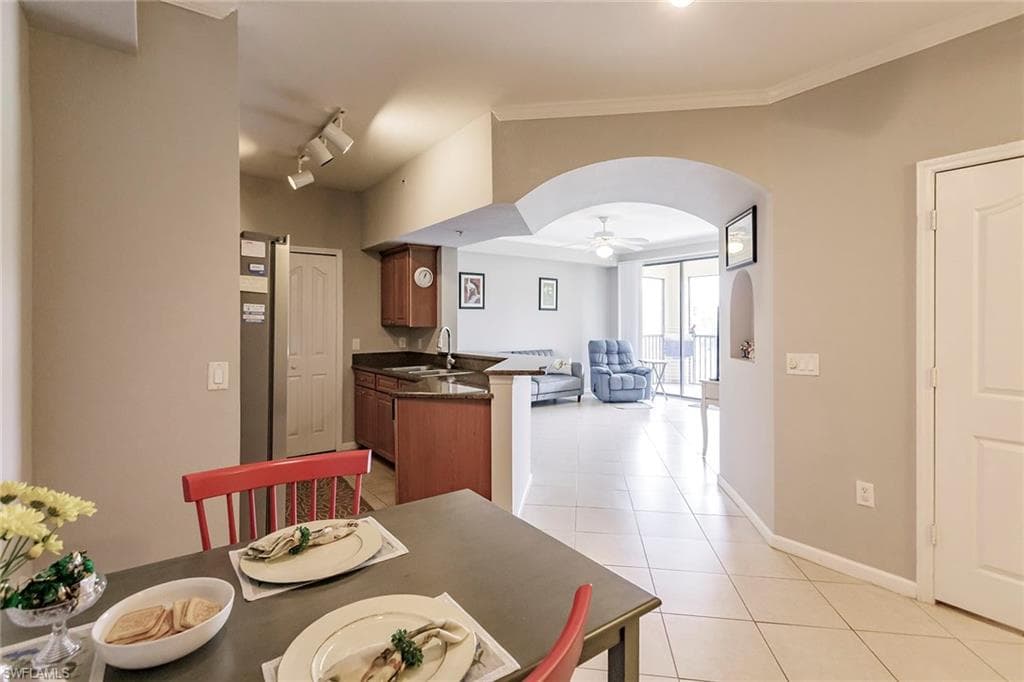 13010 Positano Cir 206, Naples, FL 34105-12