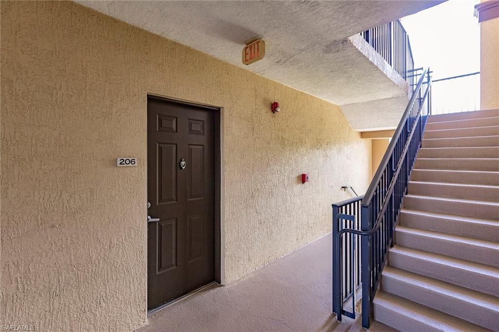 13010 Positano Cir 206, Naples, FL 34105-23