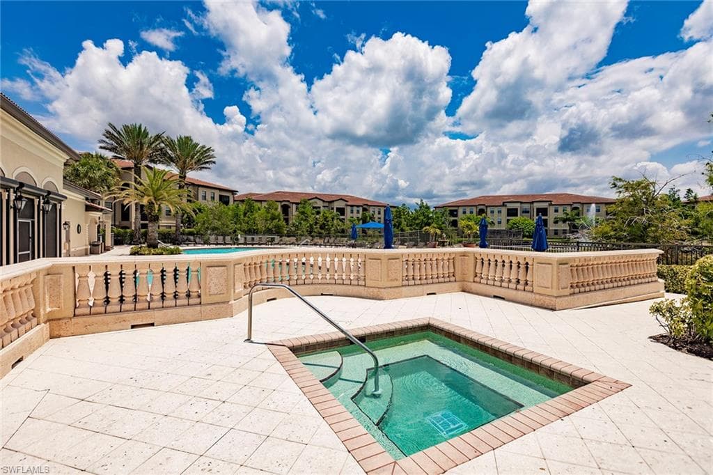 13010 Positano Cir 206, Naples, FL 34105-28