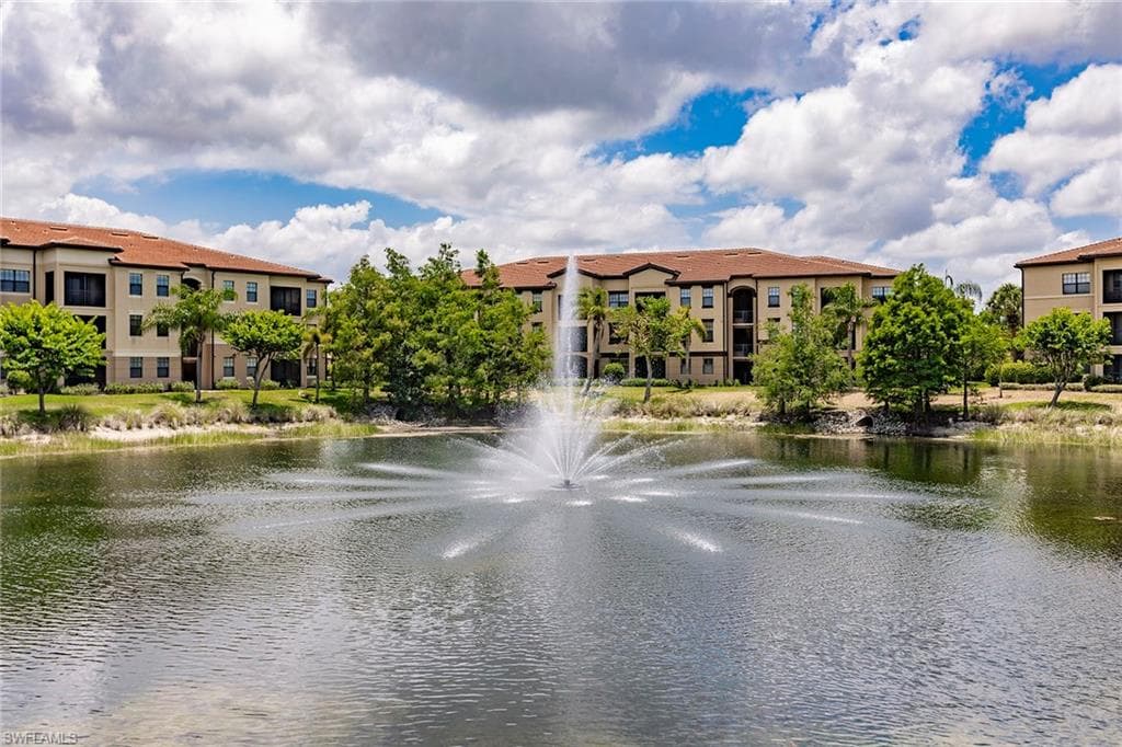 13010 Positano Cir 206, Naples, FL 34105-29