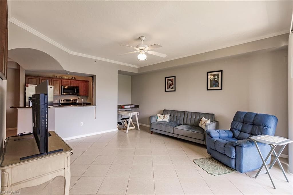 13010 Positano Cir 206, Naples, FL 34105-3