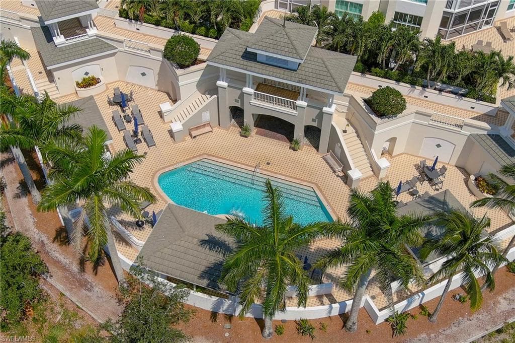 325 Dunes Blvd 407, Naples, FL 34110-22