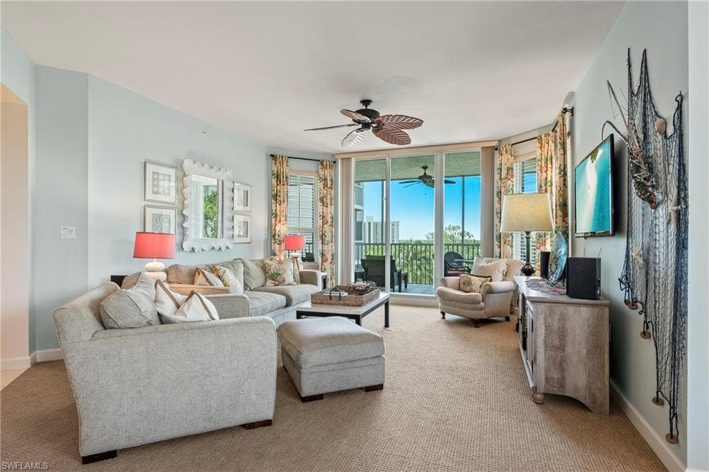 325 Dunes Blvd 407, Naples, FL 34110-4