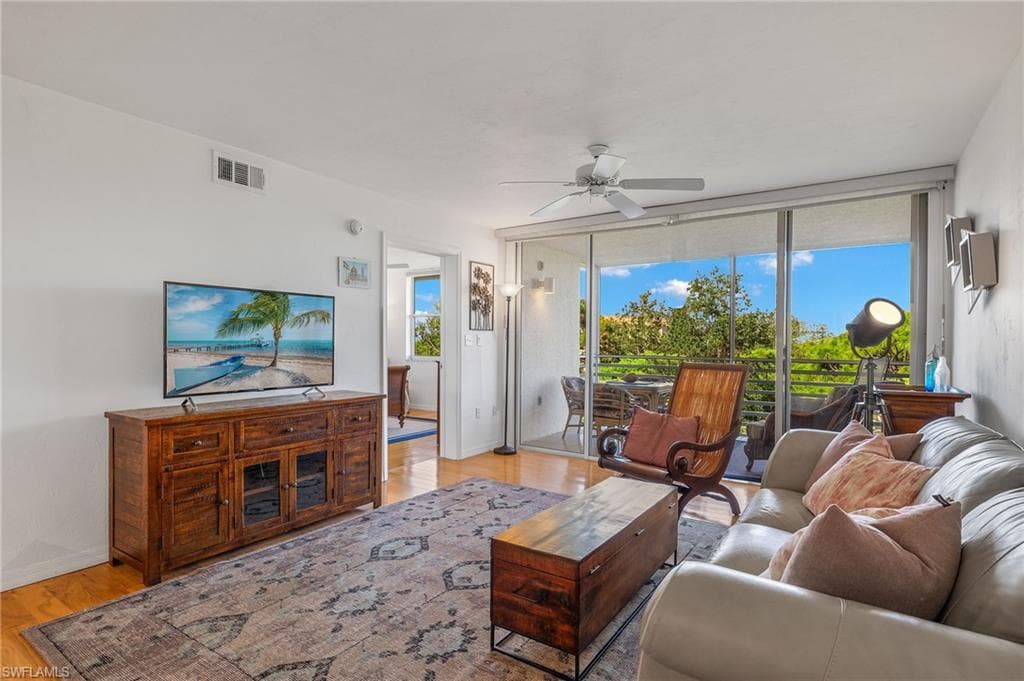 290 Naples Cove Dr 2602, Naples, FL 34110-9