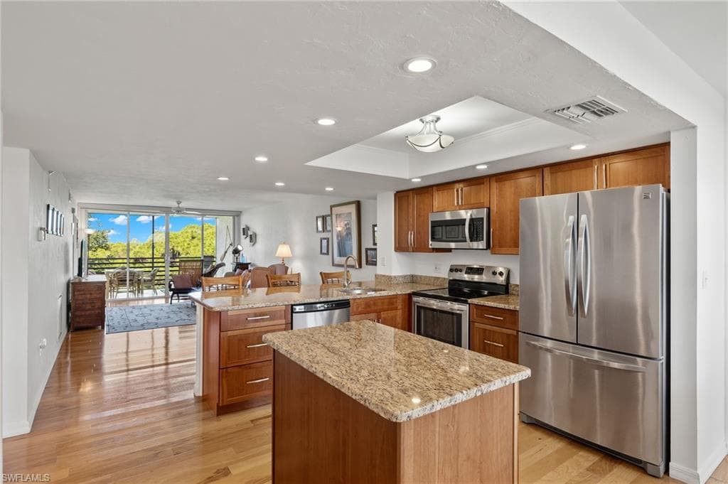 290 Naples Cove Dr 2602, Naples, FL 34110-2