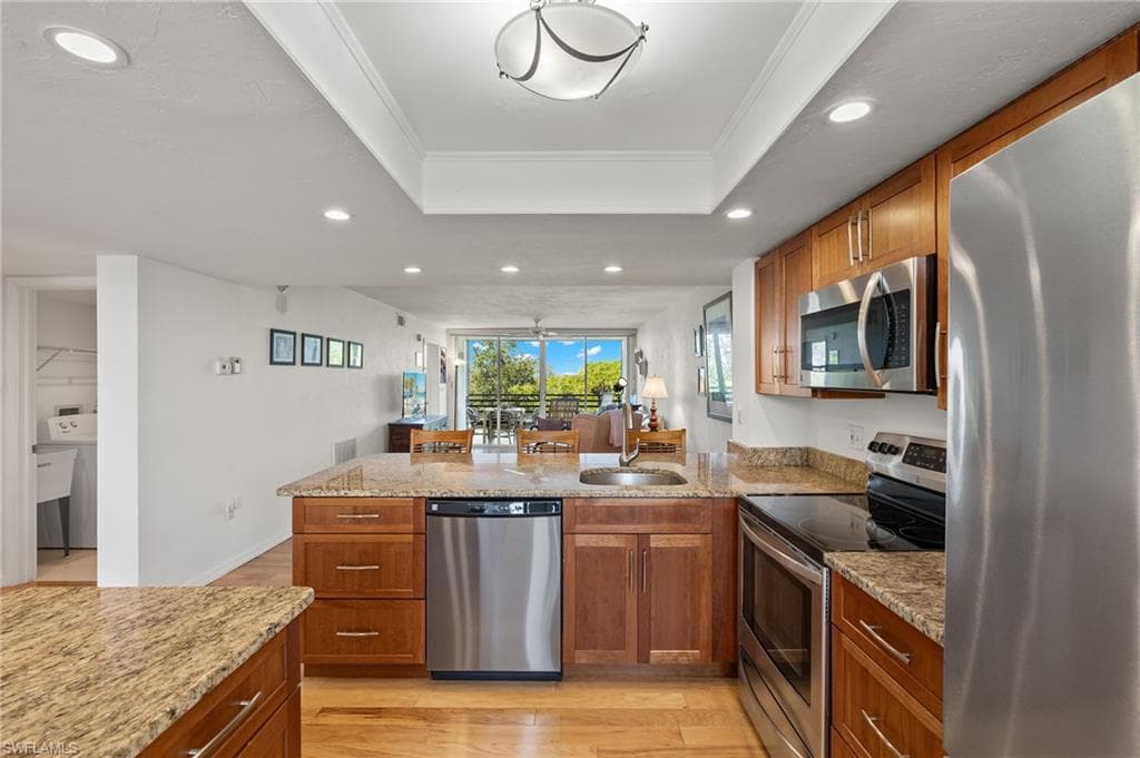 290 Naples Cove Dr 2602, Naples, FL 34110-4