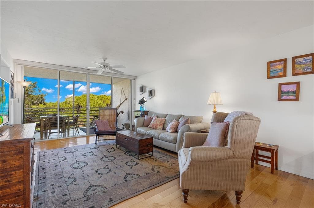 290 Naples Cove Dr 2602, Naples, FL 34110-5