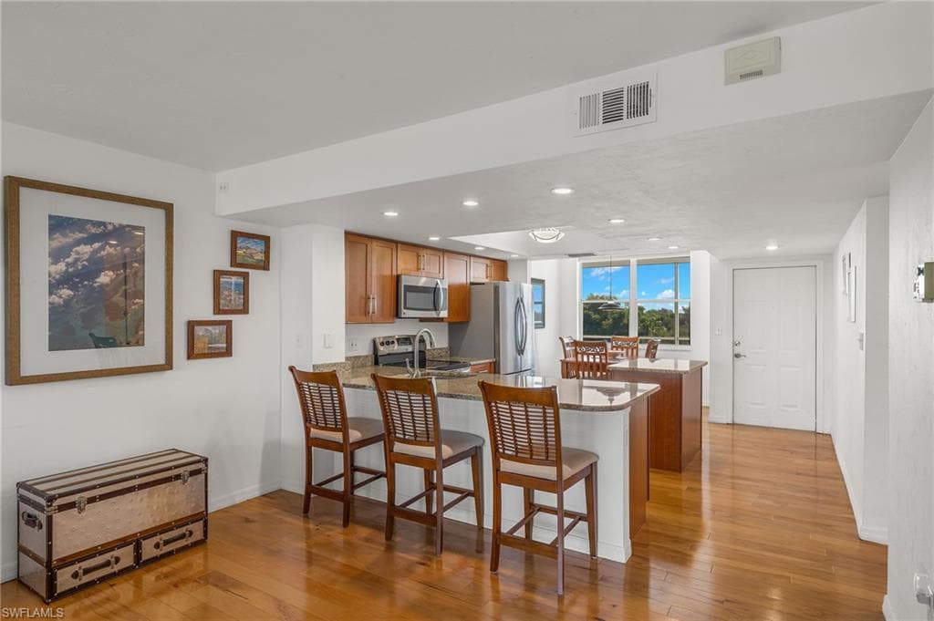 290 Naples Cove Dr 2602, Naples, FL 34110-6