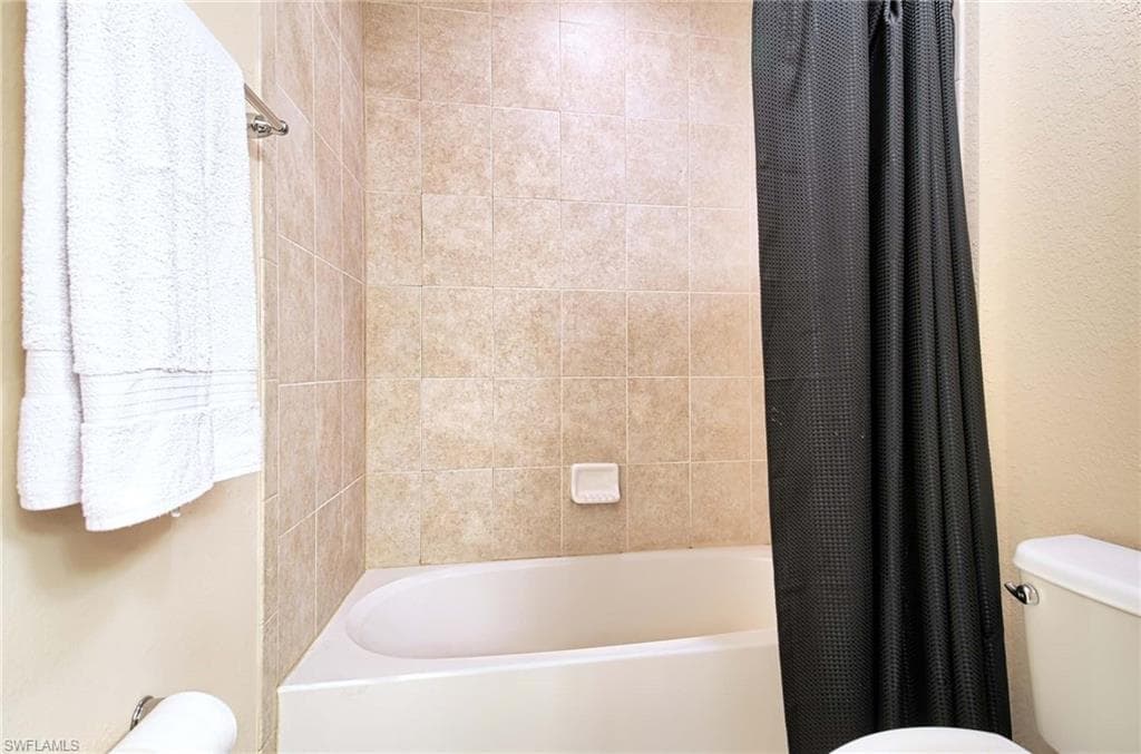 14614 Fern Lake Ct, Naples, FL 34114-22