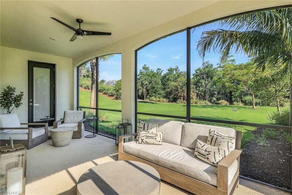 16348 Viansa Way 102, Naples, FL 34110-28