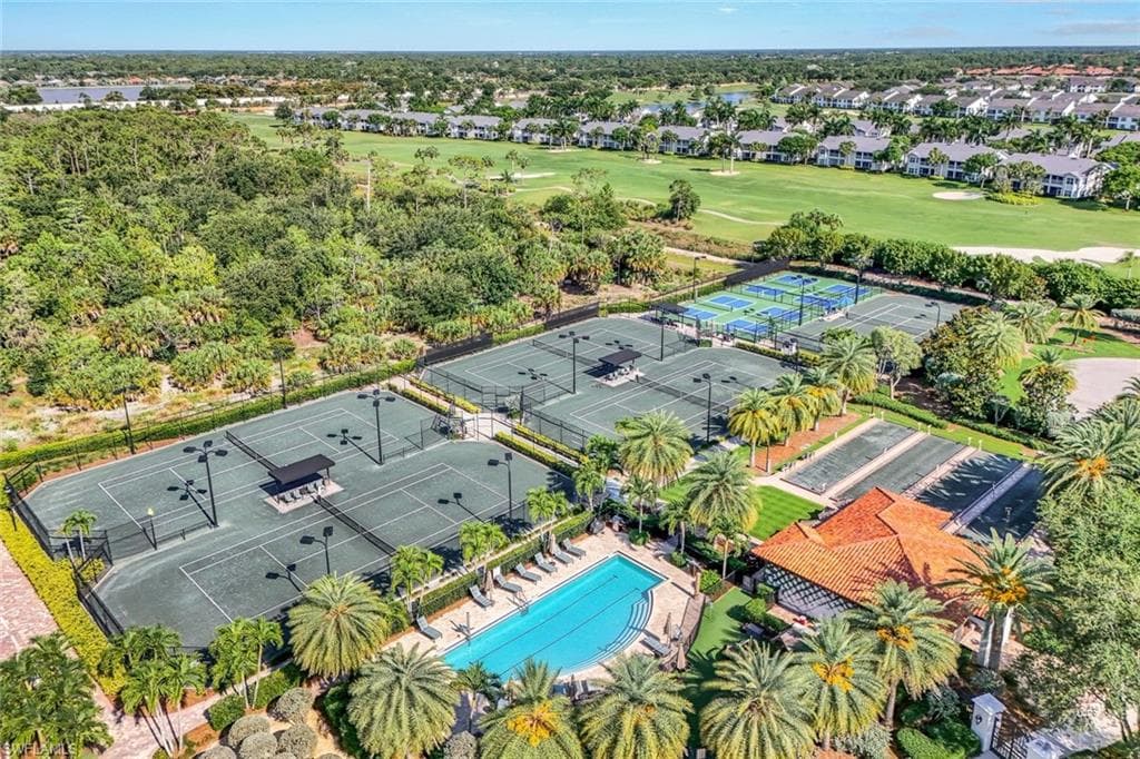 16348 Viansa Way 102, Naples, FL 34110-36