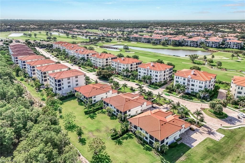 16348 Viansa Way 102, Naples, FL 34110-42