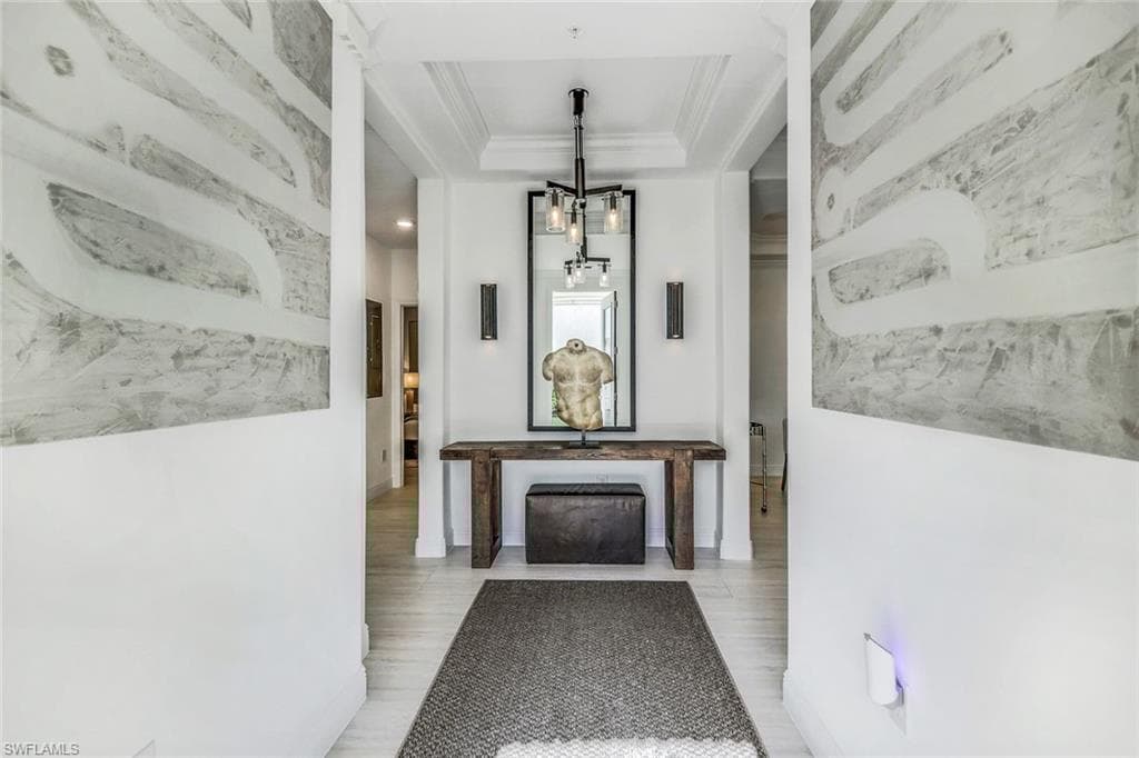 16348 Viansa Way 102, Naples, FL 34110-5