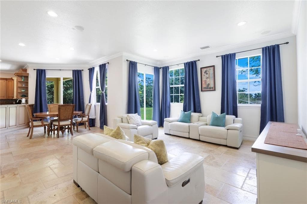 3180 Safe Harbor Dr, Naples, FL 34117-9