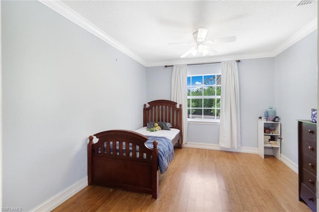 3180 Safe Harbor Dr, Naples, FL 34117-27