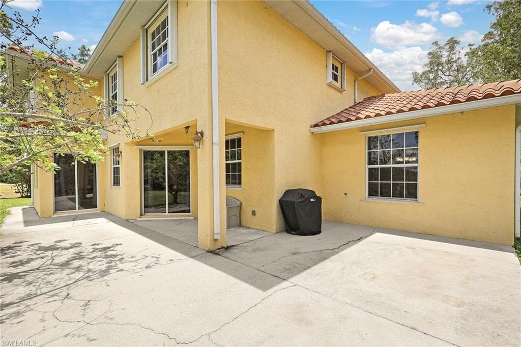 3180 Safe Harbor Dr, Naples, FL 34117-29