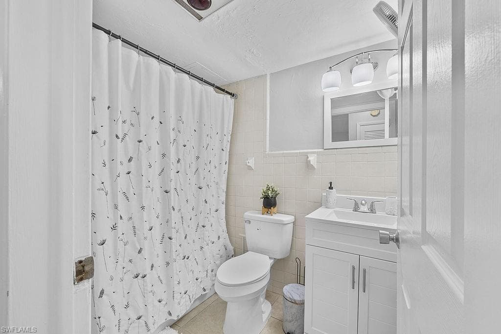 1062 Hartley Ave 102, Marco Island, FL 34145-4