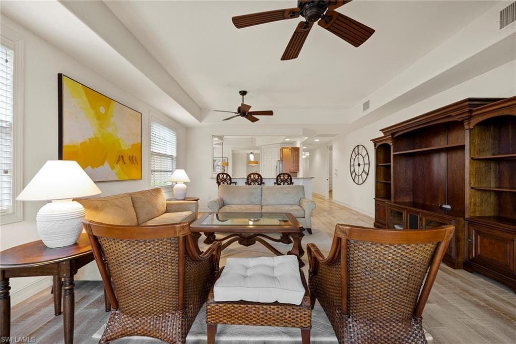 8613 Champions Pt 302, Naples, FL 34113-13