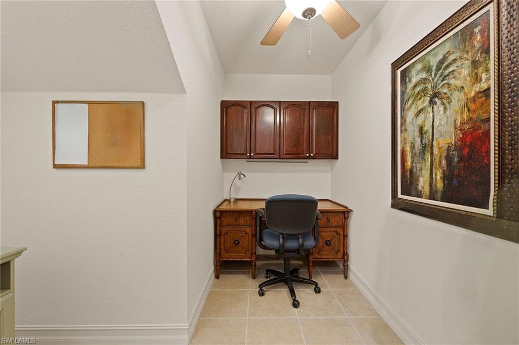 8613 Champions Pt 302, Naples, FL 34113-25
