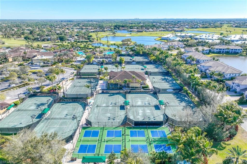 8613 Champions Pt 302, Naples, FL 34113-37