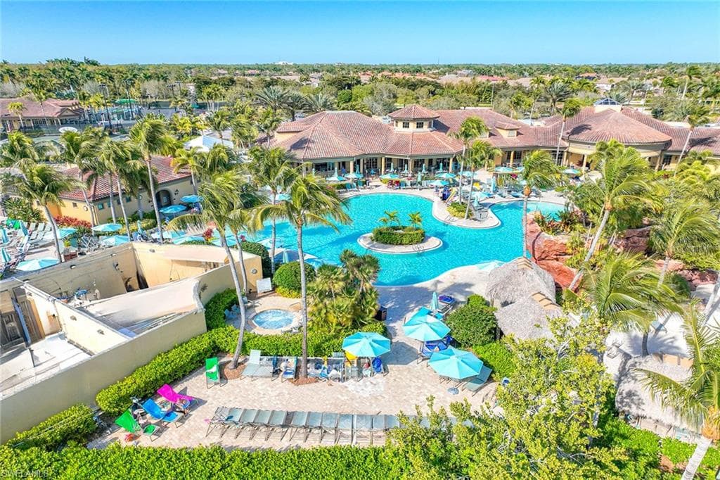 8613 Champions Pt 302, Naples, FL 34113-41
