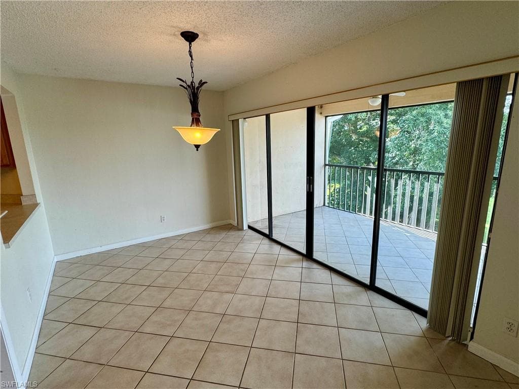 1748 Bald Eagle Dr 508-c, Naples, FL 34105-10