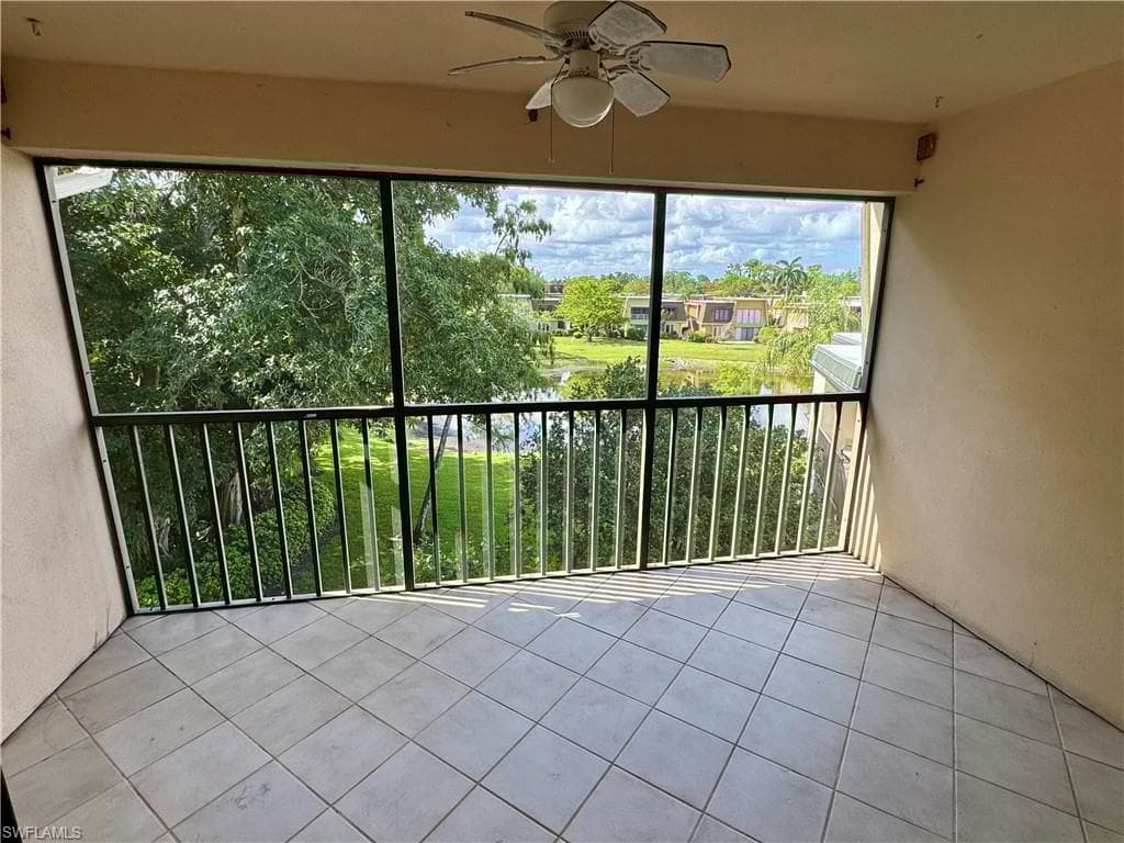 1748 Bald Eagle Dr 508-c, Naples, FL 34105-21