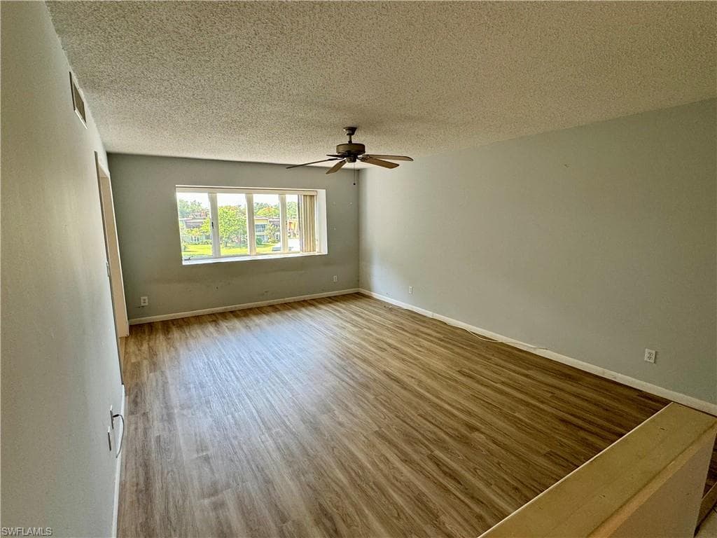 1748 Bald Eagle Dr 508-c, Naples, FL 34105-5