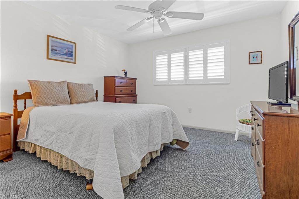 300 Valley Stream Dr A10, Naples, FL 34113-11