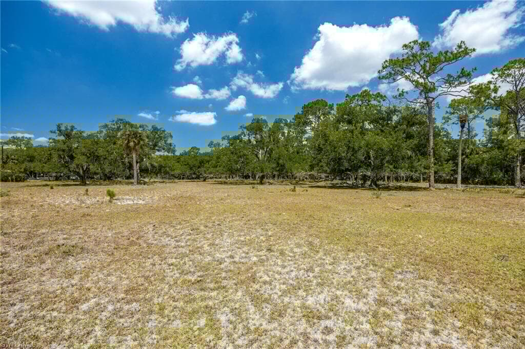 18301 Old Bayshore Rd, North Fort Myers, FL 33917-9