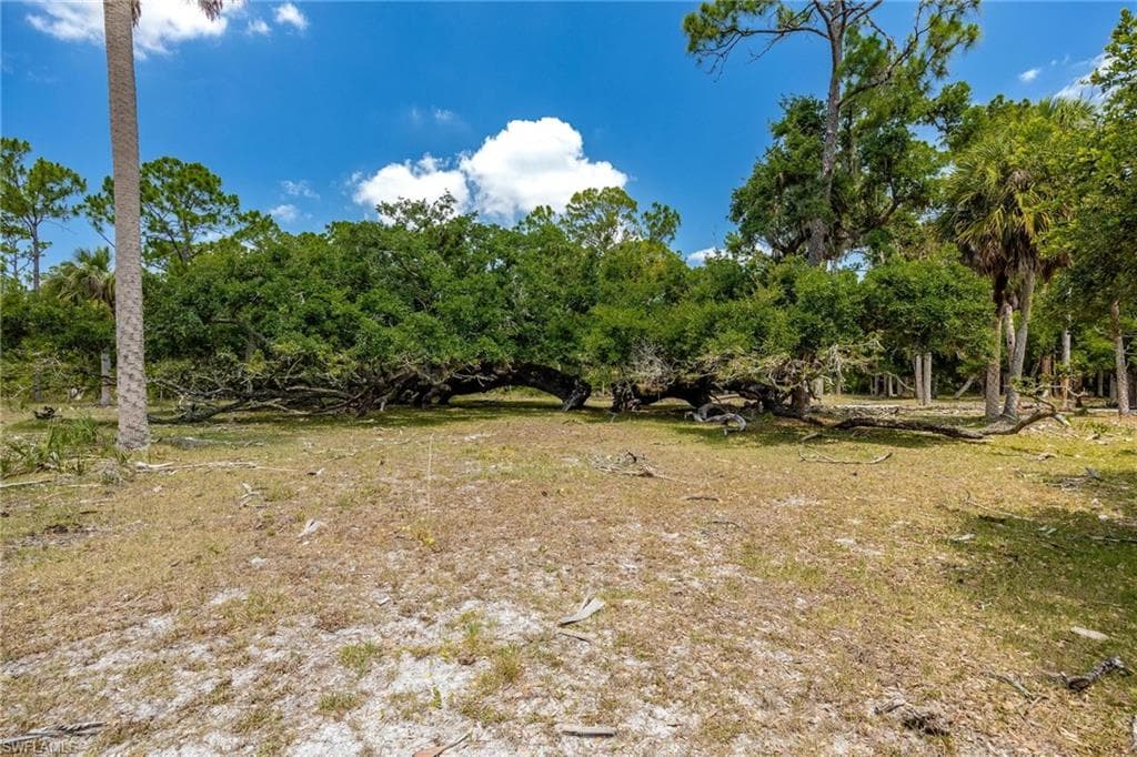 18301 Old Bayshore Rd, North Fort Myers, FL 33917-23