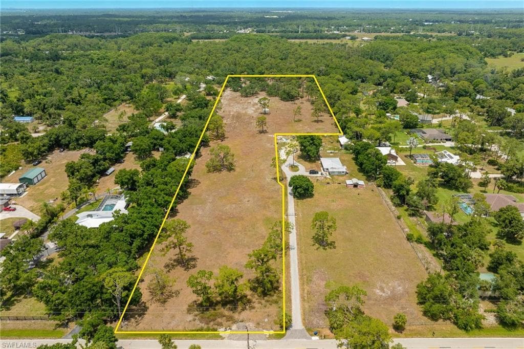 18301 Old Bayshore Rd, North Fort Myers, FL 33917-31