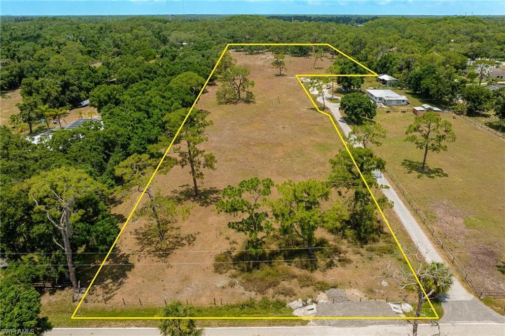 18301 Old Bayshore Rd, North Fort Myers, FL 33917-3