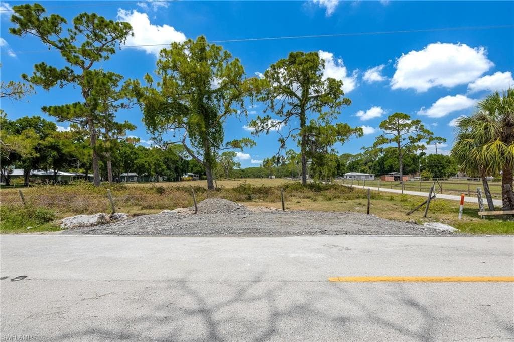 18301 Old Bayshore Rd, North Fort Myers, FL 33917-5