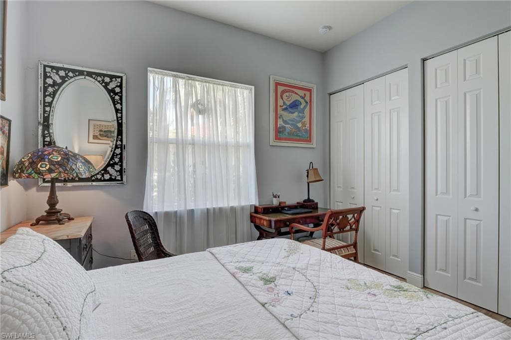 1696 Sarazen Pl, Naples, FL 34120-32