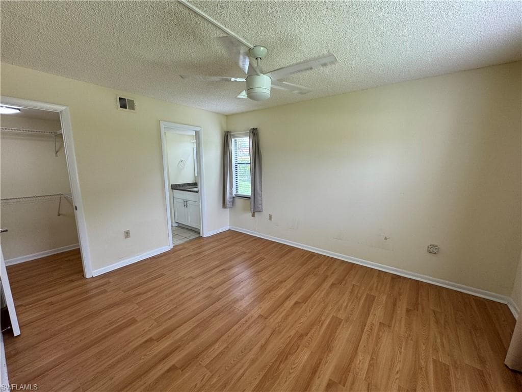4178 27th Ct SW 101, Naples, FL 34116-9