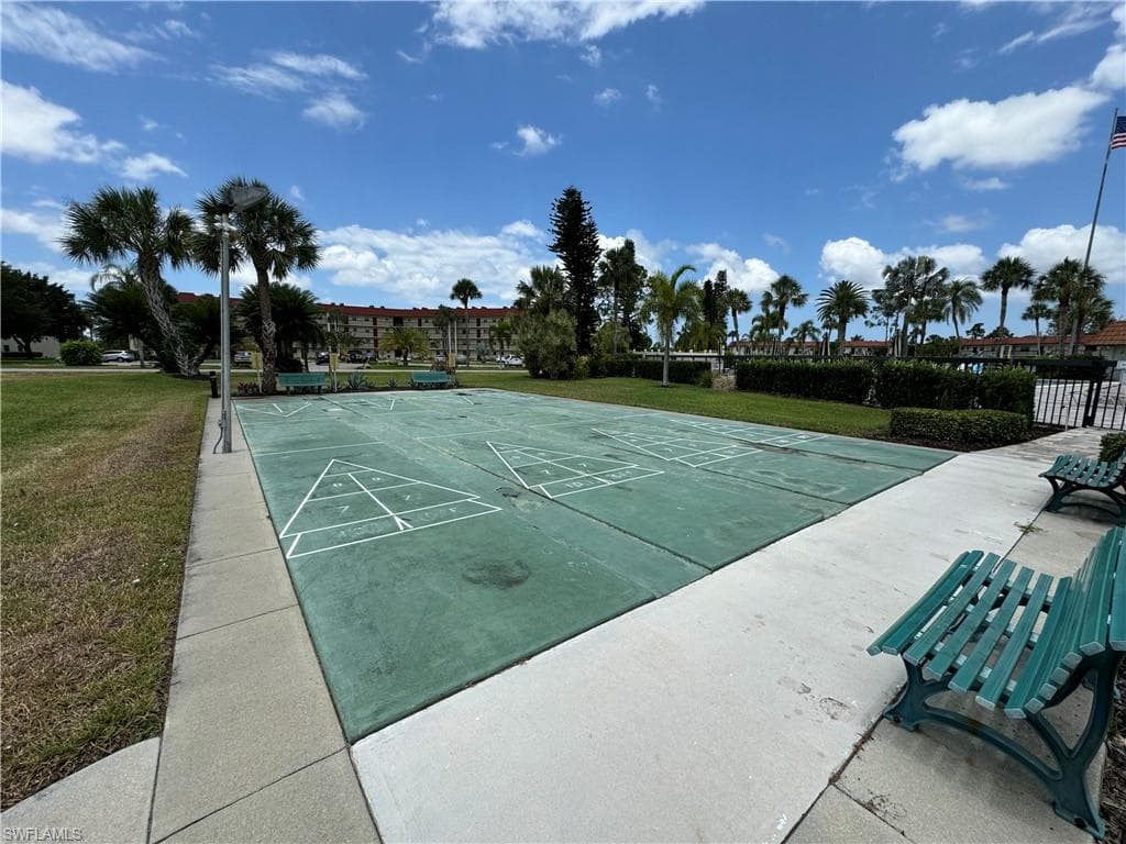 4178 27th Ct SW 101, Naples, FL 34116-24